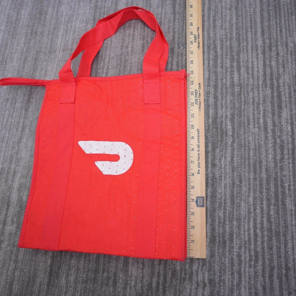 DoorDash Insulated Delivery Bag Red Thermal Food Carrier Tote Zippered 13x15